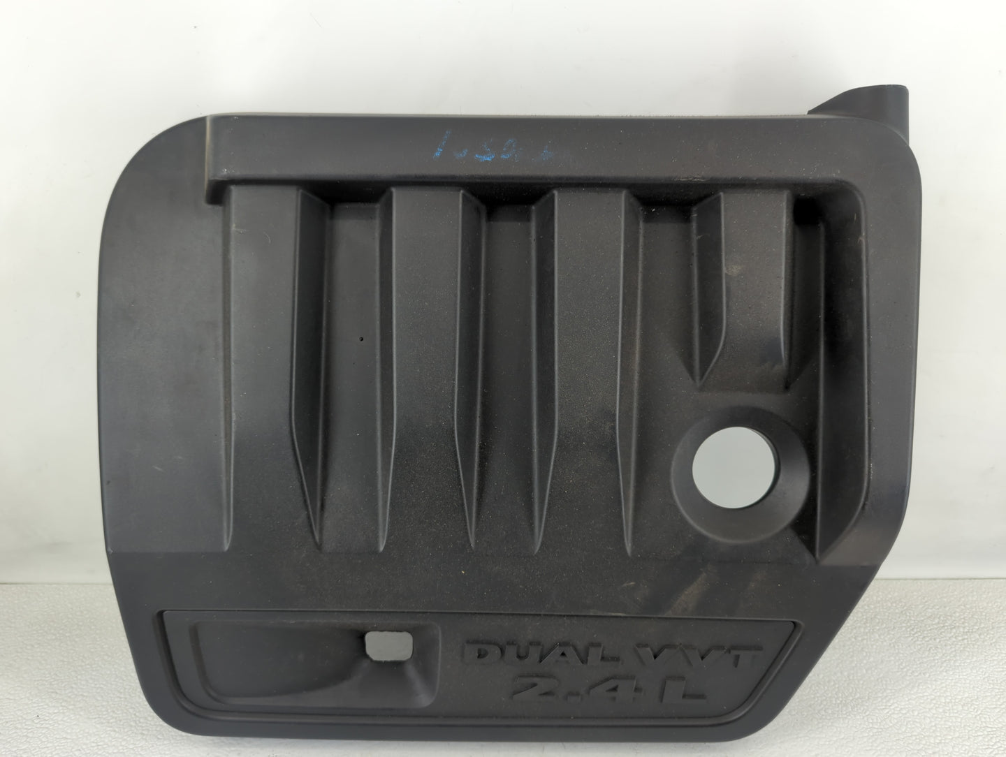 2010 Dodge Journey Engine Cover - Oemusedautoparts1.com