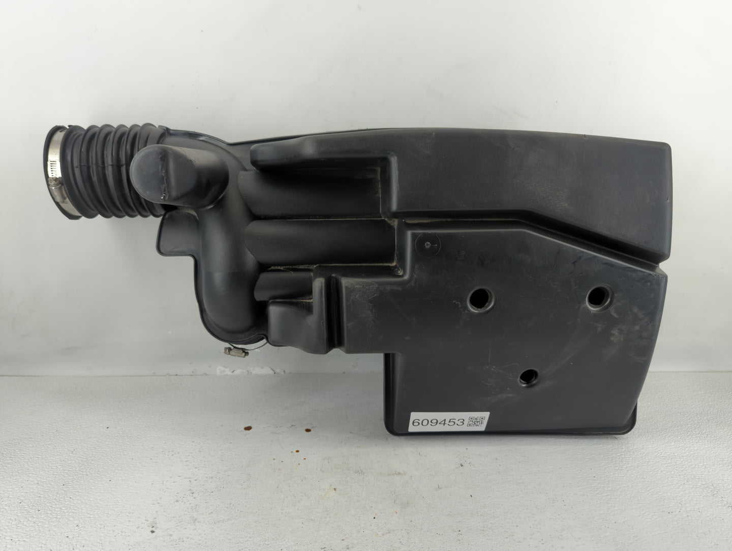 2016 Chevrolet Colorado Engine Cover - Oemusedautoparts1.com