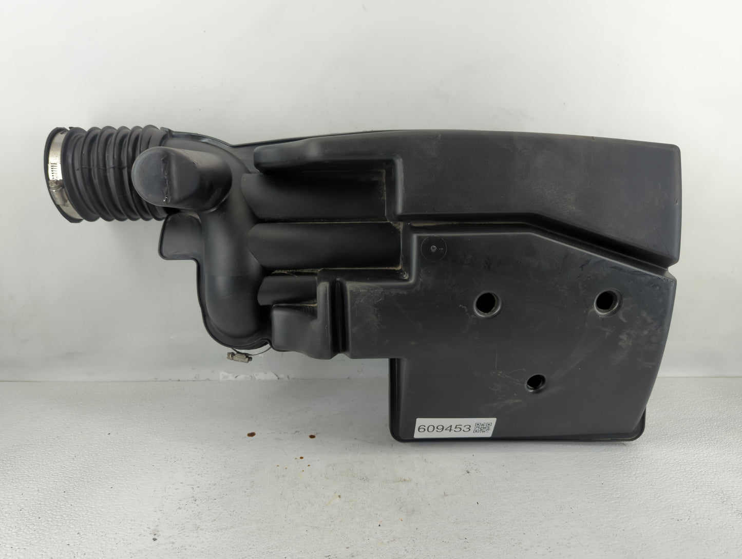 2016 Chevrolet Colorado Engine Cover - Oemusedautoparts1.com