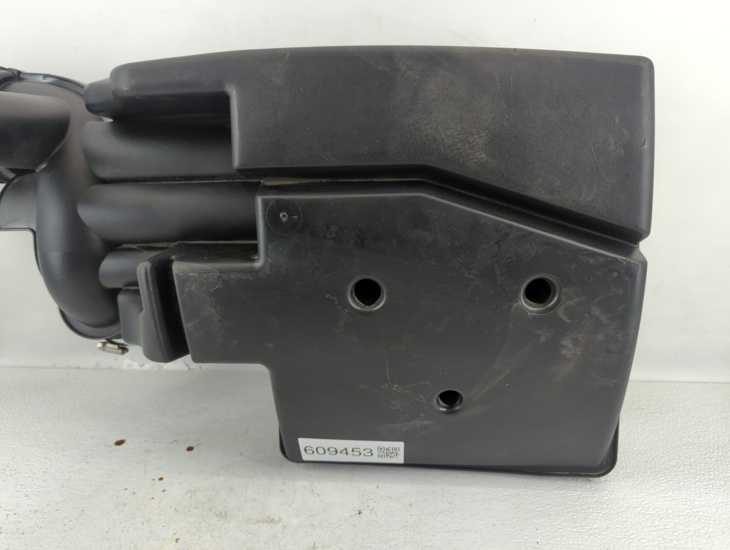2016 Chevrolet Colorado Engine Cover - Oemusedautoparts1.com