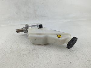 2014-2015 Kia Sorento Brake Master Cylinder