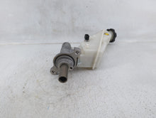 2014-2015 Kia Sorento Brake Master Cylinder