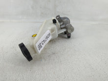 2014-2015 Kia Sorento Brake Master Cylinder