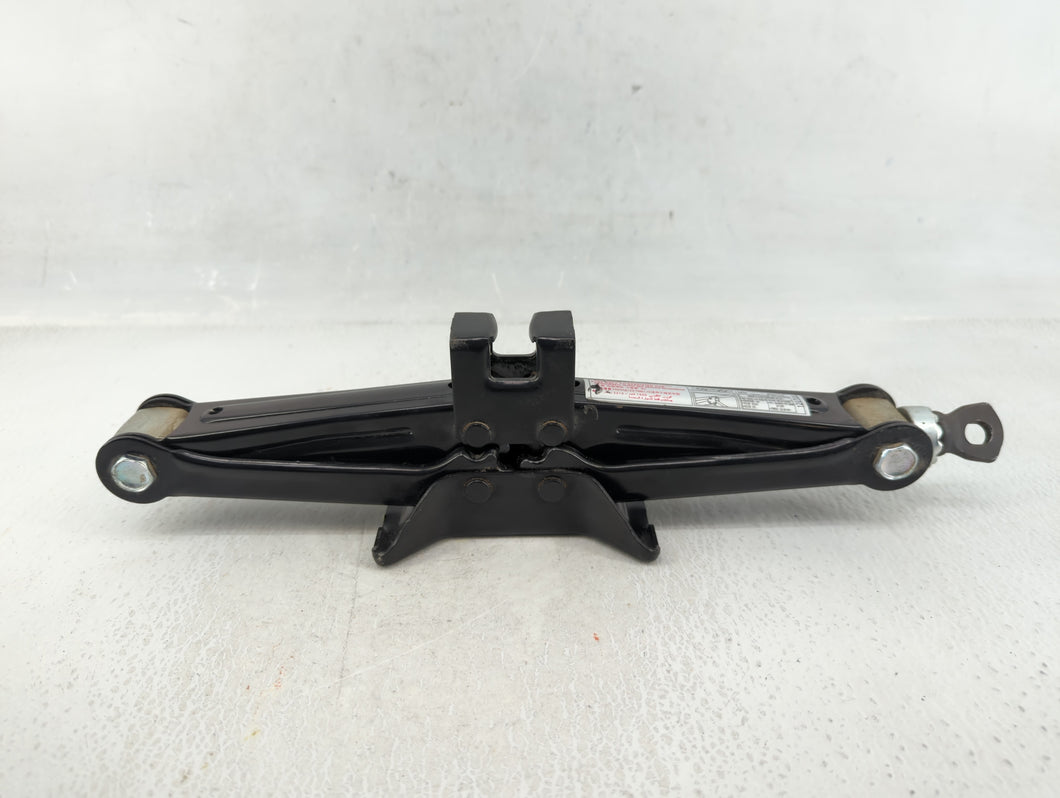 2013 Hyundai Sonata Spare Scissor Car Jack