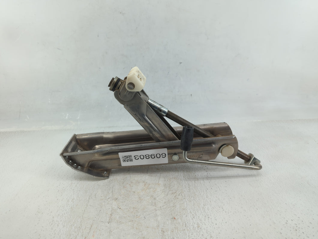 2010 Mercedes-benz E350 Spare Scissor Car Jack