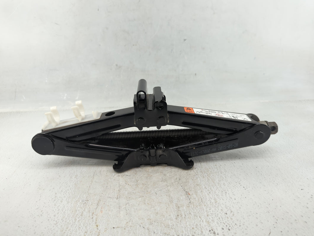 2016 Ford Fusion Spare Scissor Car Jack