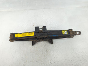 2009 Toyota Corolla Spare Scissor Car Jack