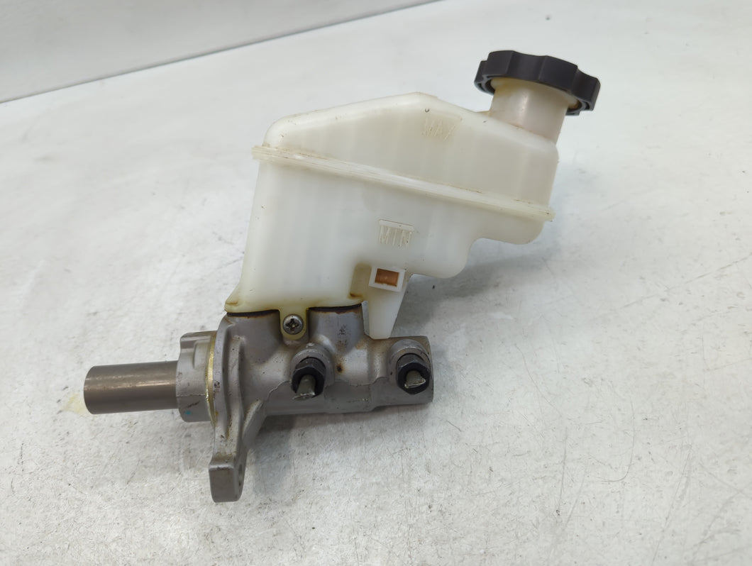 2012-2017 Hyundai Azera Brake Master Cylinder