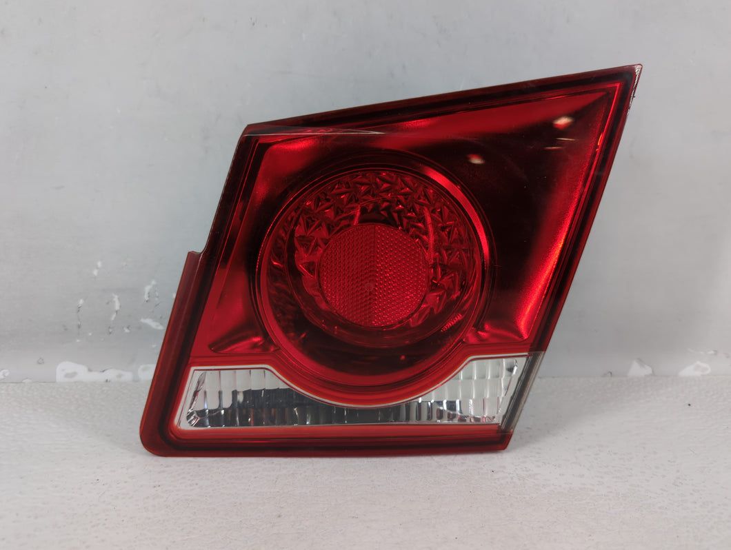 2011-2016 Chevrolet Cruze Tail Light Assembly Passenger Right OEM Fits Fits 2011 2012 2013 2014 2015 2016 OEM Used Auto Parts