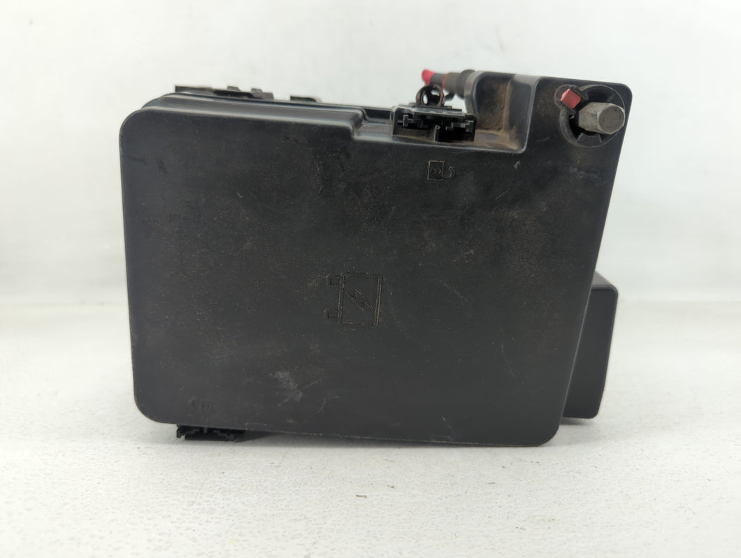 2013-2015 Chevrolet Equinox Fusebox Fuse Box Panel Relay Module P/N:22929763_01 Fits 2013 2014 2015 OEM Used Auto Parts