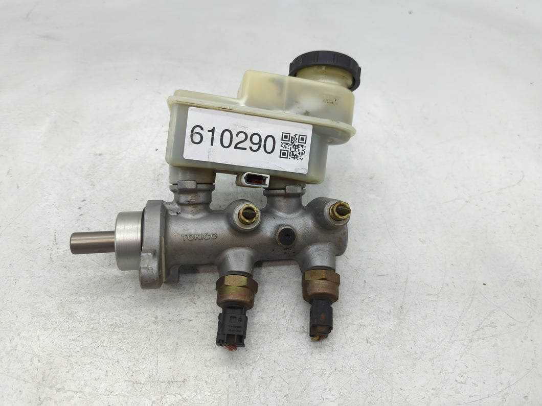 2004-2007 Nissan Titan Brake Master Cylinder