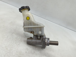 2011-2013 Kia Sorento Brake Master Cylinder