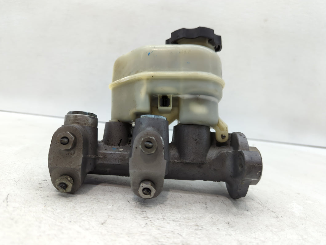 2004-2008 Pontiac Grand Prix Brake Master Cylinder