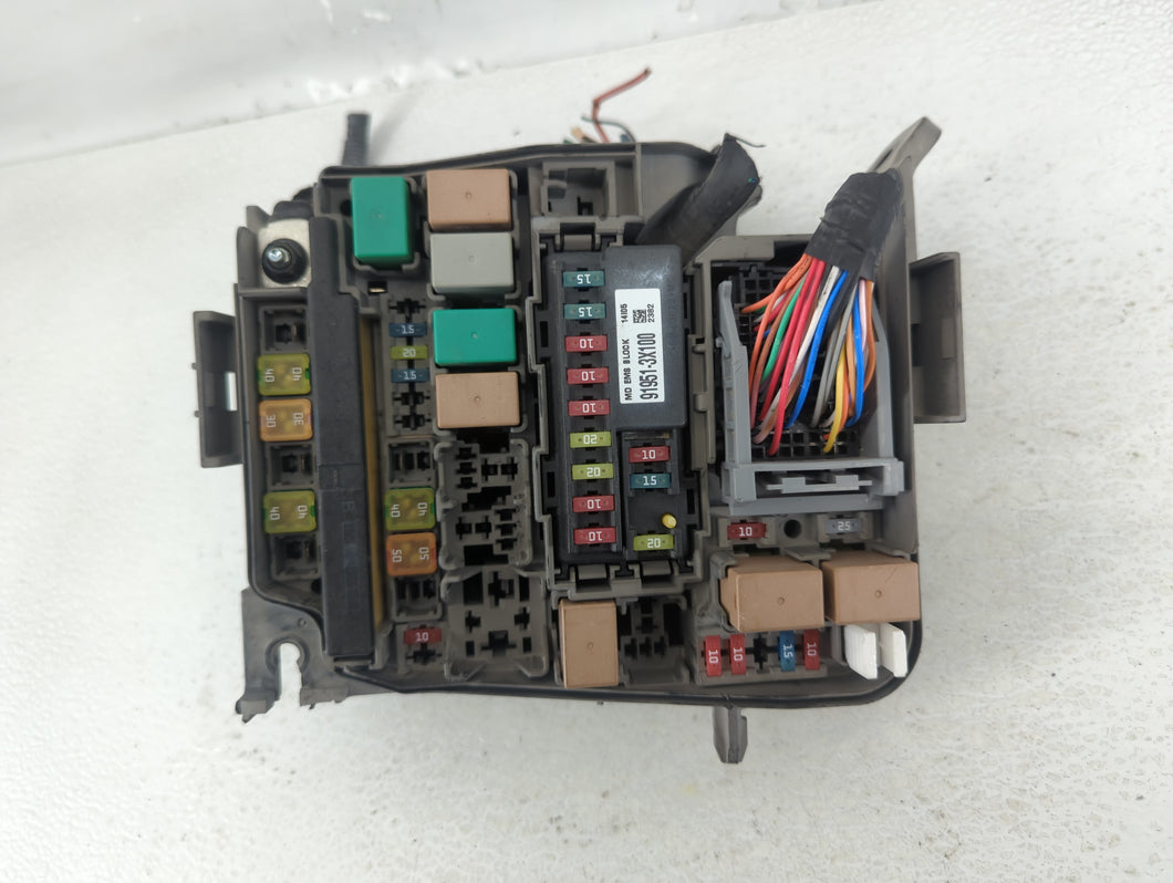 2014-2016 Hyundai Elantra Fusebox Fuse Box Panel Relay Module P/N:91265 3X060 Fits 2014 2015 2016 OEM Used Auto Parts