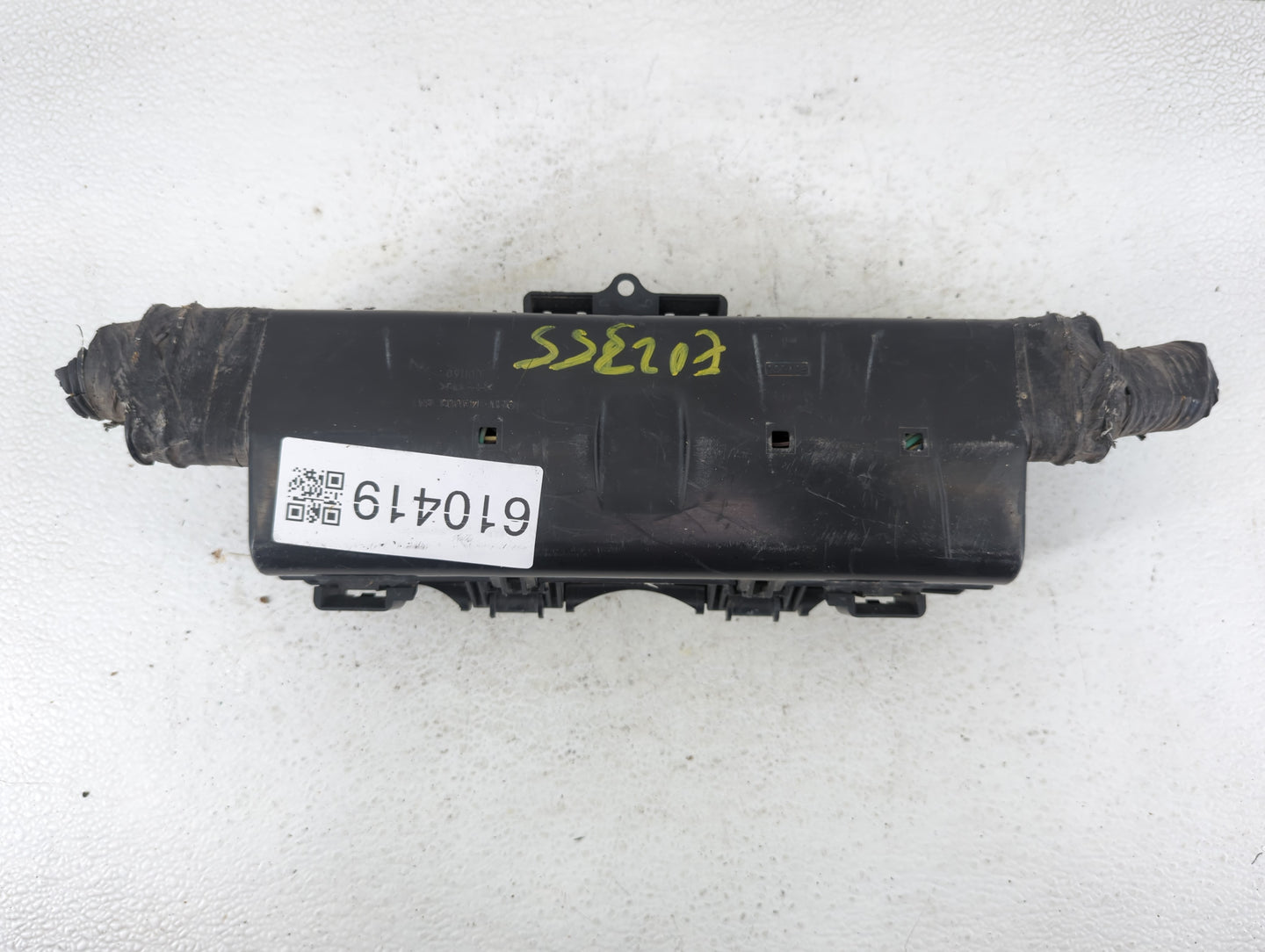 2009 Lincoln Navigator Fusebox Fuse Box Panel Relay Module P/N:9L1T-14A003 Fits OEM Used Auto Parts - Oemusedautoparts1.com