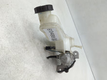 2015-2020 Mercedes-benz Gla250 Brake Master Cylinder