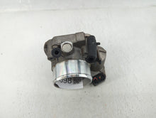 2013 Hyundai Santa Fe Throttle Body P/N:35100-2G700 Fits 2011 2012 2014 2015 2016 OEM Used Auto Parts