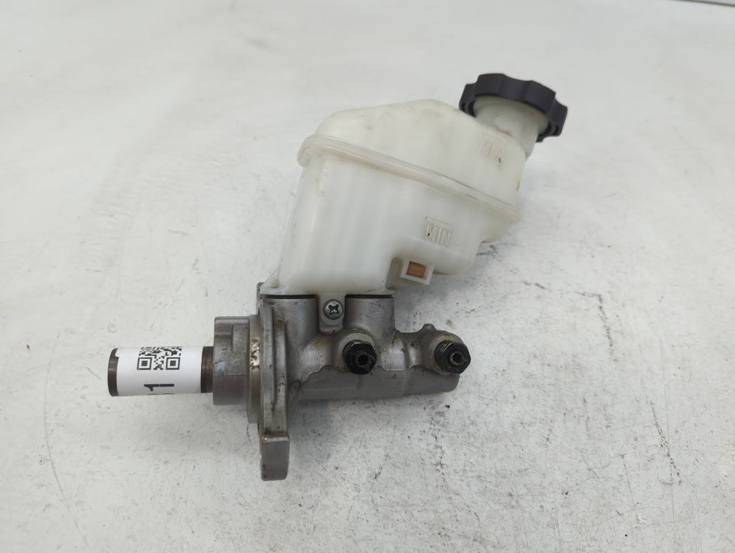 2011-2014 Hyundai Sonata Brake Master Cylinder