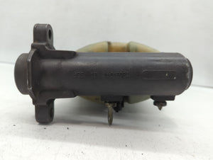 2002-2002 Cadillac Escalade Brake Master Cylinder