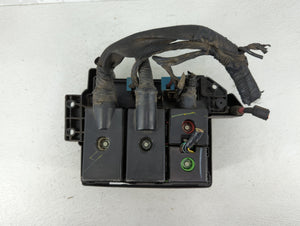 1999 Chevrolet S10 Fusebox Fuse Box Panel Relay Module P/N:1532892 Fits OEM Used Auto Parts