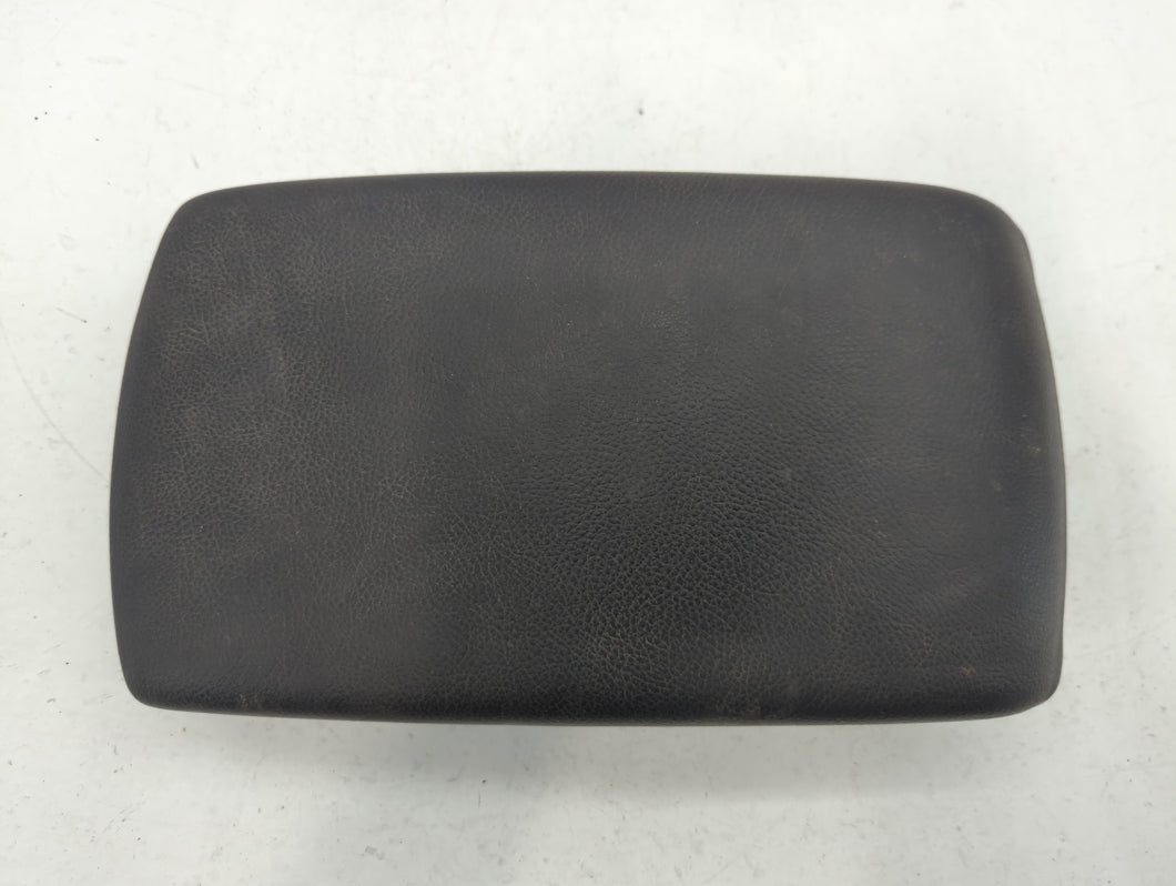 2010 Mazda 3 Center Console Armrest Cover Lid P/N:6109827 Fits OEM Used Auto Parts