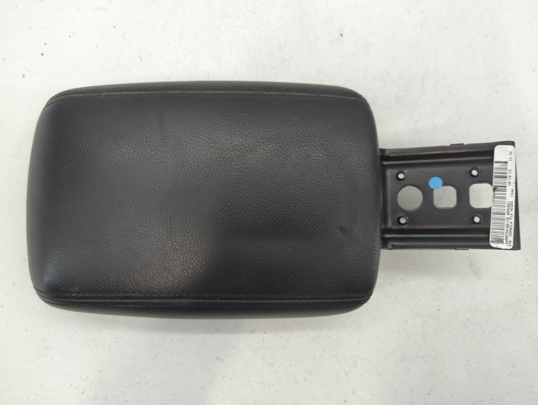 2014 Ford Focus Center Console Armrest Cover Lid P/N:1545977X-02-CB Fits OEM Used Auto Parts