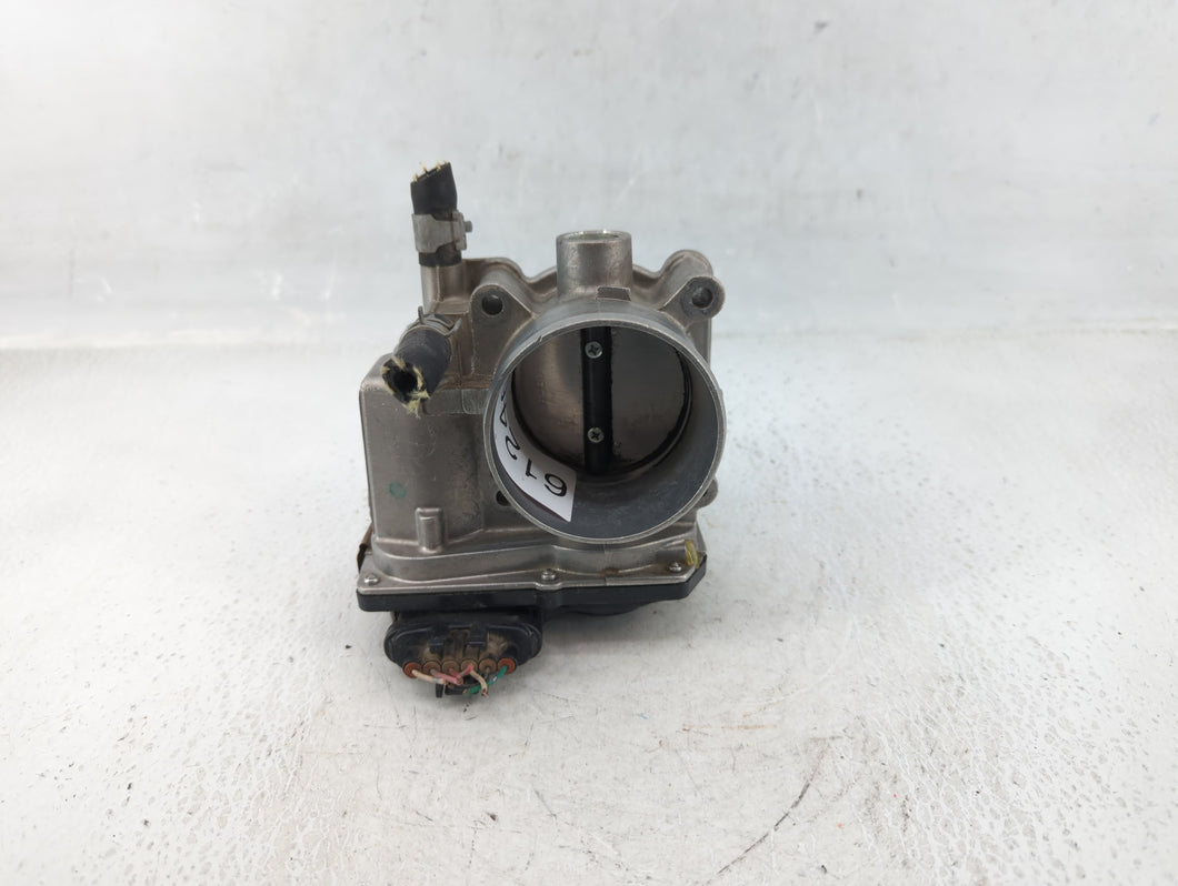 2013-2019 Nissan Sentra Throttle Body P/N:3RA60-01 A 3RA60-01 B Fits 2013 2014 2015 2016 2017 2018 2019 OEM Used Auto Parts