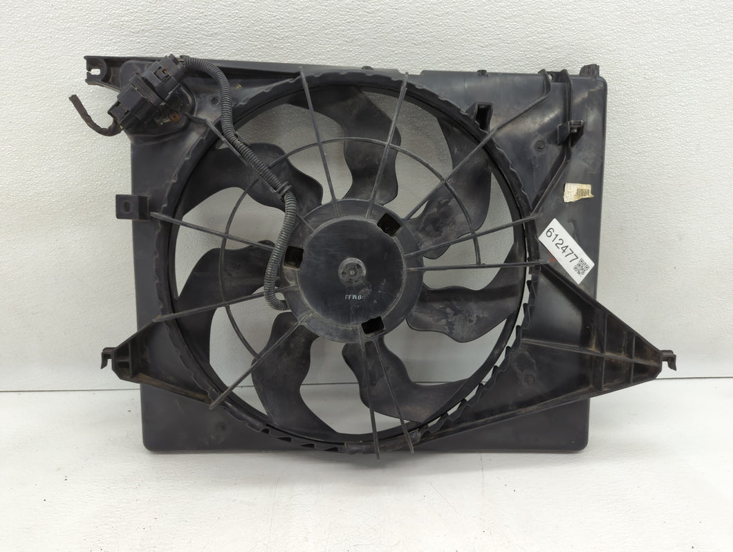 2010-2012 Hyundai Santa Fe Left Radiator Fan Motor Assembly Black