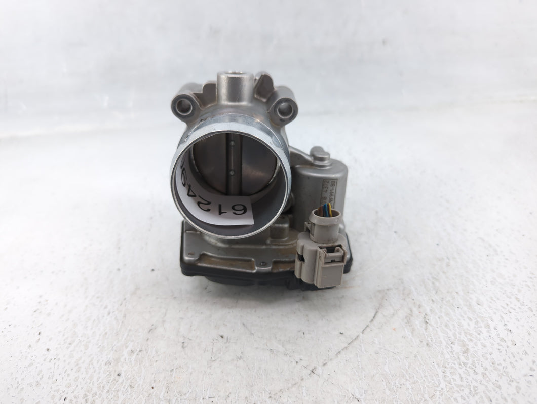 2014-2020 Ford Fusion Throttle Body P/N:DS7G-9F991-BB DS7G-9F991-CA Fits 2014 2015 2016 2017 2018 2019 2020 OEM Used Auto Parts