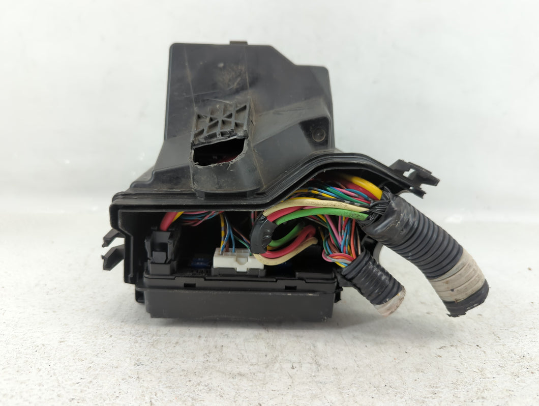 2013-2019 Nissan Versa Fusebox Fuse Box Panel Relay Module P/N:284B7-1HR0C Fits 2013 2014 2015 2016 2017 2018 2019 OEM Used Auto Parts