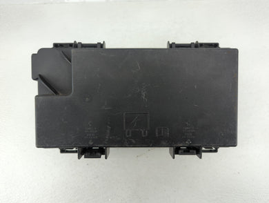 2015 Chrysler Town & Country Fusebox Fuse Box Panel Relay Module P/N:68239606AA RT032842J0 Fits OEM Used Auto Parts