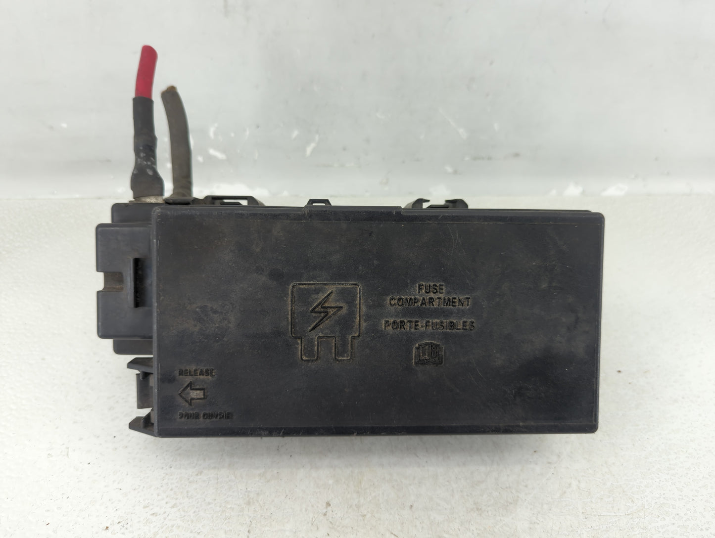 2002-2010 Ford Explorer Fusebox Fuse Box Panel Relay Module P/N:8L2T-14398 XB Fits 2002 2003 2004 2005 2006 2007 2008 2009 2010 OEM Used Auto Parts - Oemusedautoparts1.com