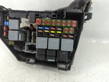 2018-2019 Land Rover Range Rover Evoque Fusebox Fuse Box Panel Relay Module P/N:JK72-14A076-AA Fits 2018 2019 OEM Used Auto Parts