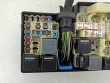 2017-2018 Ford Focus Fusebox Fuse Box Panel Relay Module P/N:AV6T-14A067-AD Fits 2017 2018 OEM Used Auto Parts