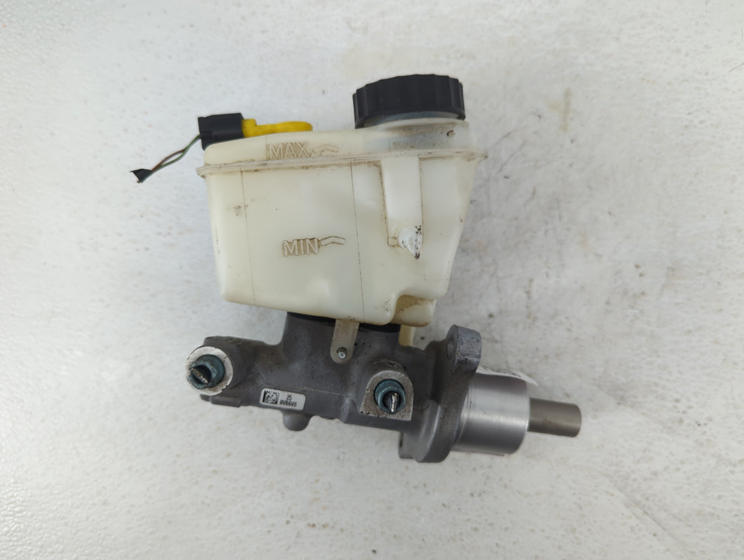 2009-2016 Bmw Z4 Brake Master Cylinder