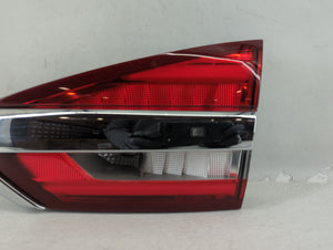 2019-2020 Ford Fusion Tail Light Assembly Passenger Right OEM P/N:KS73-13A602-AE KS73-13A602-BD Fits 2019 2020 OEM Used Auto Parts