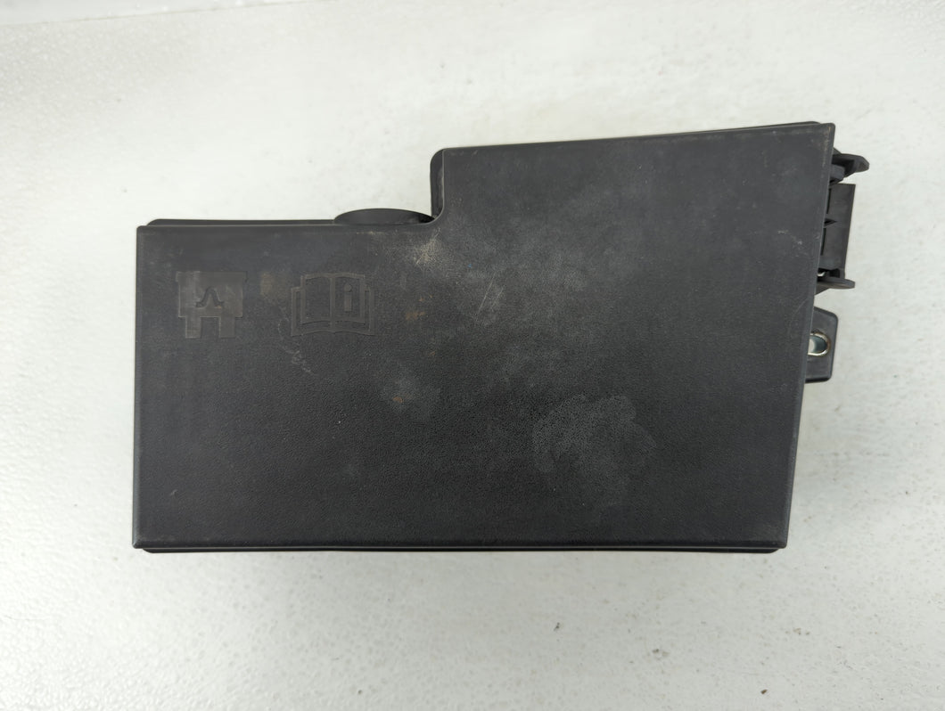 2012-2014 Ford Focus Fusebox Fuse Box Panel Relay Module P/N:AV6T-14A067-AD Fits 2012 2013 2014 OEM Used Auto Parts