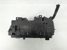 2020-2022 Chrysler Voyager Fusebox Fuse Box Panel Relay Module P/N:6356-5509 Fits 2020 2021 2022 OEM Used Auto Parts