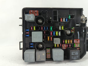 2018-2021 Chevrolet Trax Fusebox Fuse Box Panel Relay Module P/N:C0000057 30959L Fits 2018 2019 2020 2021 OEM Used Auto Parts