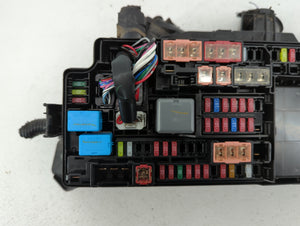 2016-2018 Toyota Prius Fusebox Fuse Box Panel Relay Module P/N:7127-1703 82641-47050-A Fits 2016 2017 2018 OEM Used Auto Parts