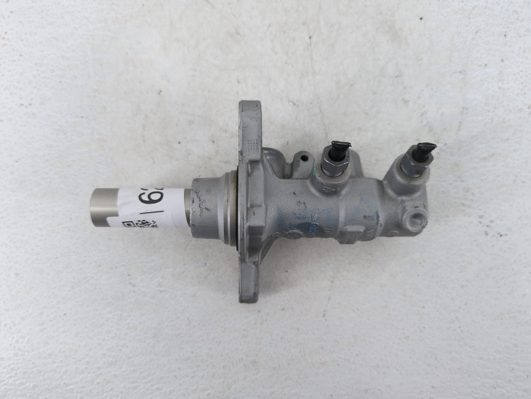 2013-2016 Ford Fusion Brake Master Cylinder Grey