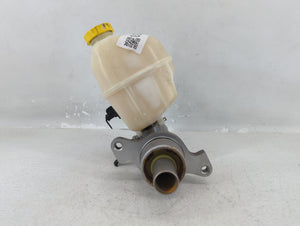 2007-2008 Dodge Ram 1500 Brake Master Cylinder Cream