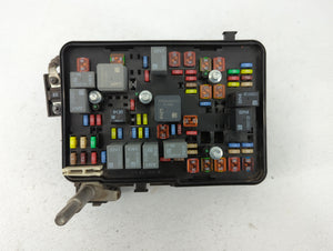 2010 Chevrolet Equinox Fusebox Fuse Box Panel Relay Module P/N:13717824 2084337 01 Fits OEM Used Auto Parts