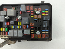 2010 Chevrolet Equinox Fusebox Fuse Box Panel Relay Module P/N:13717824 2084337 01 Fits OEM Used Auto Parts