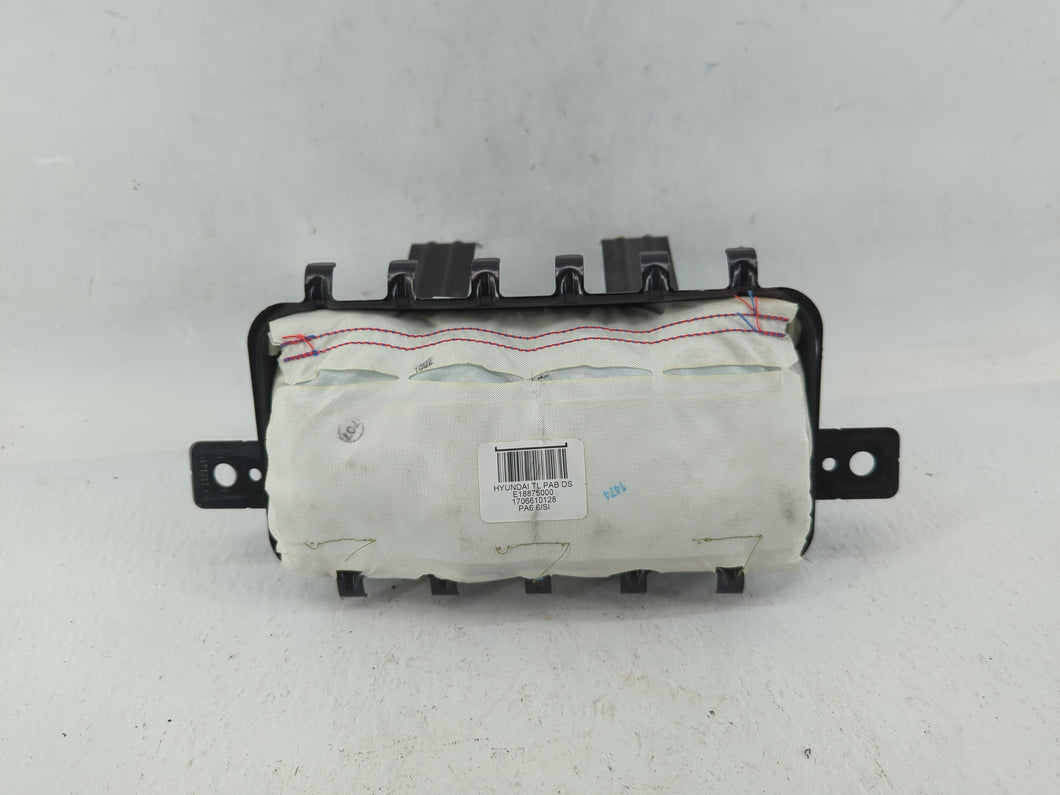 2016-2018 Hyundai Tucson Air Bag Passenger Right Dashboard OEM P/N:84530-D3500 Fits 2016 2017 2018 OEM Used Auto Parts