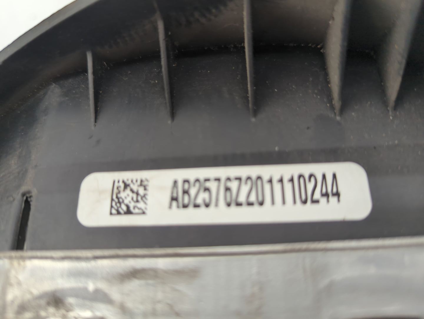 2012 Chevrolet Traverse Air Bag Driver Left Steering Wheel Mounted P/N:AB2576Z201110244 AB2575Z265110058, MCCW2380792 Fits OEM Used Auto Parts - Oemusedautoparts1.com