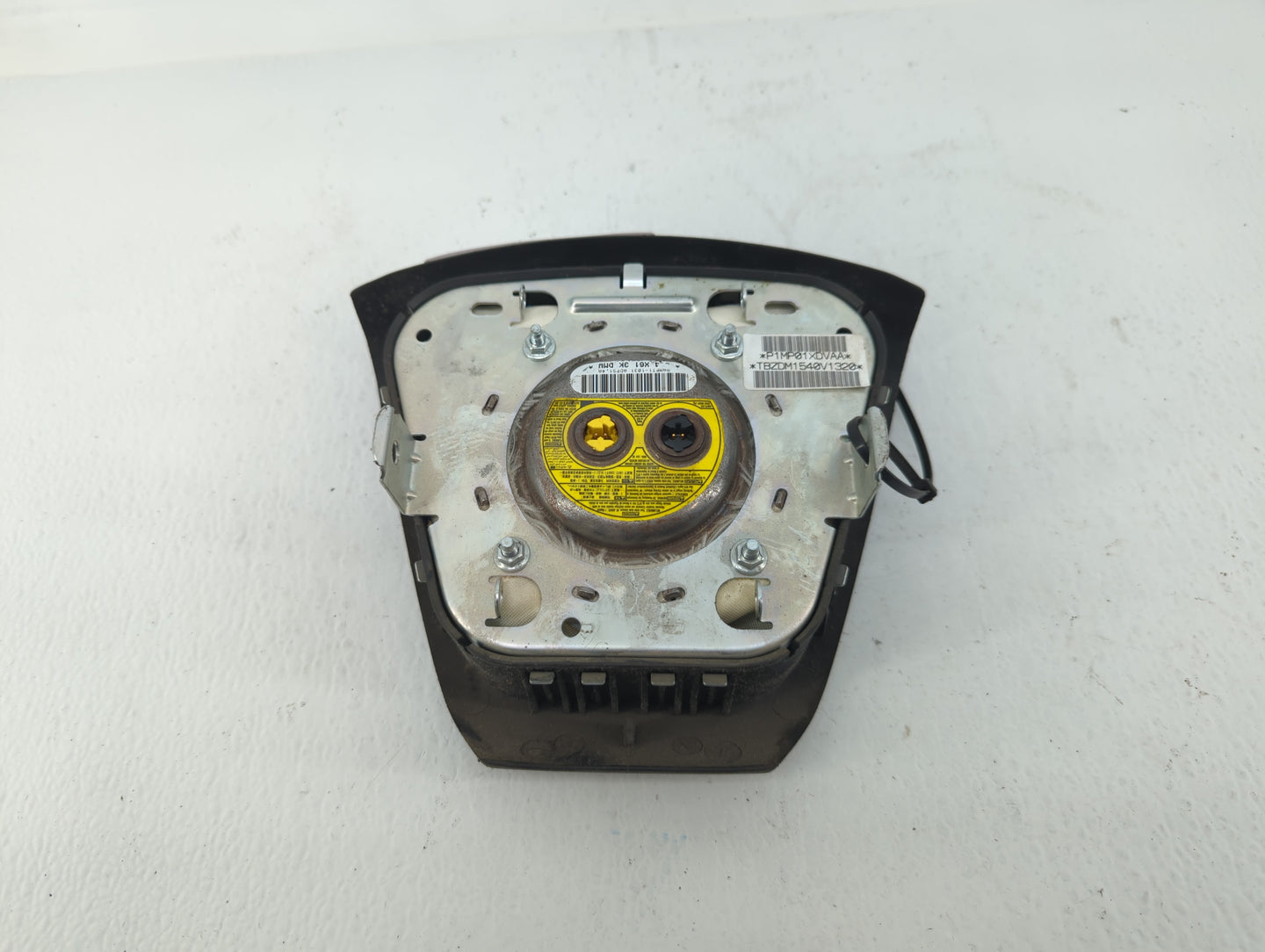2010 Dodge Journey Air Bag Driver Left Steering Wheel Mounted P/N:P1M01XDVAA Fits OEM Used Auto Parts - Oemusedautoparts1.com