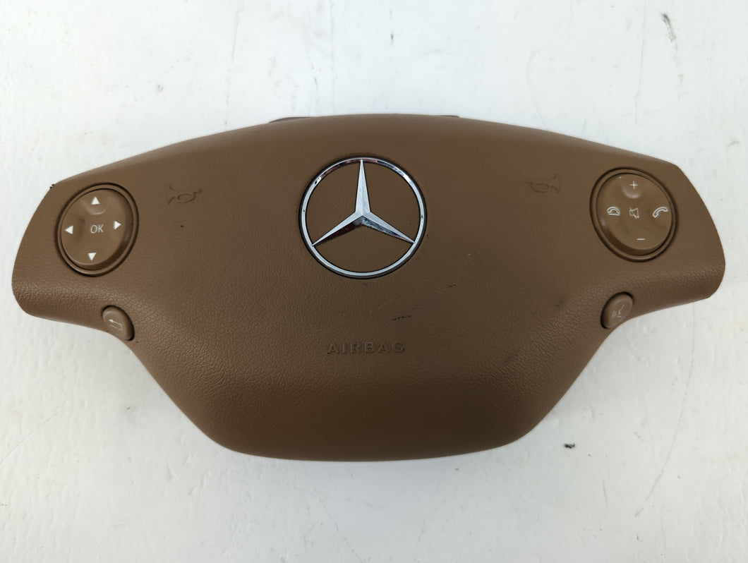 2007-2009 Mercedes-Benz S550 Air Bag Driver Left Steering Wheel Mounted P/N:5725060144805230 Fits 2007 2008 2009 2010 OEM Used Auto Parts