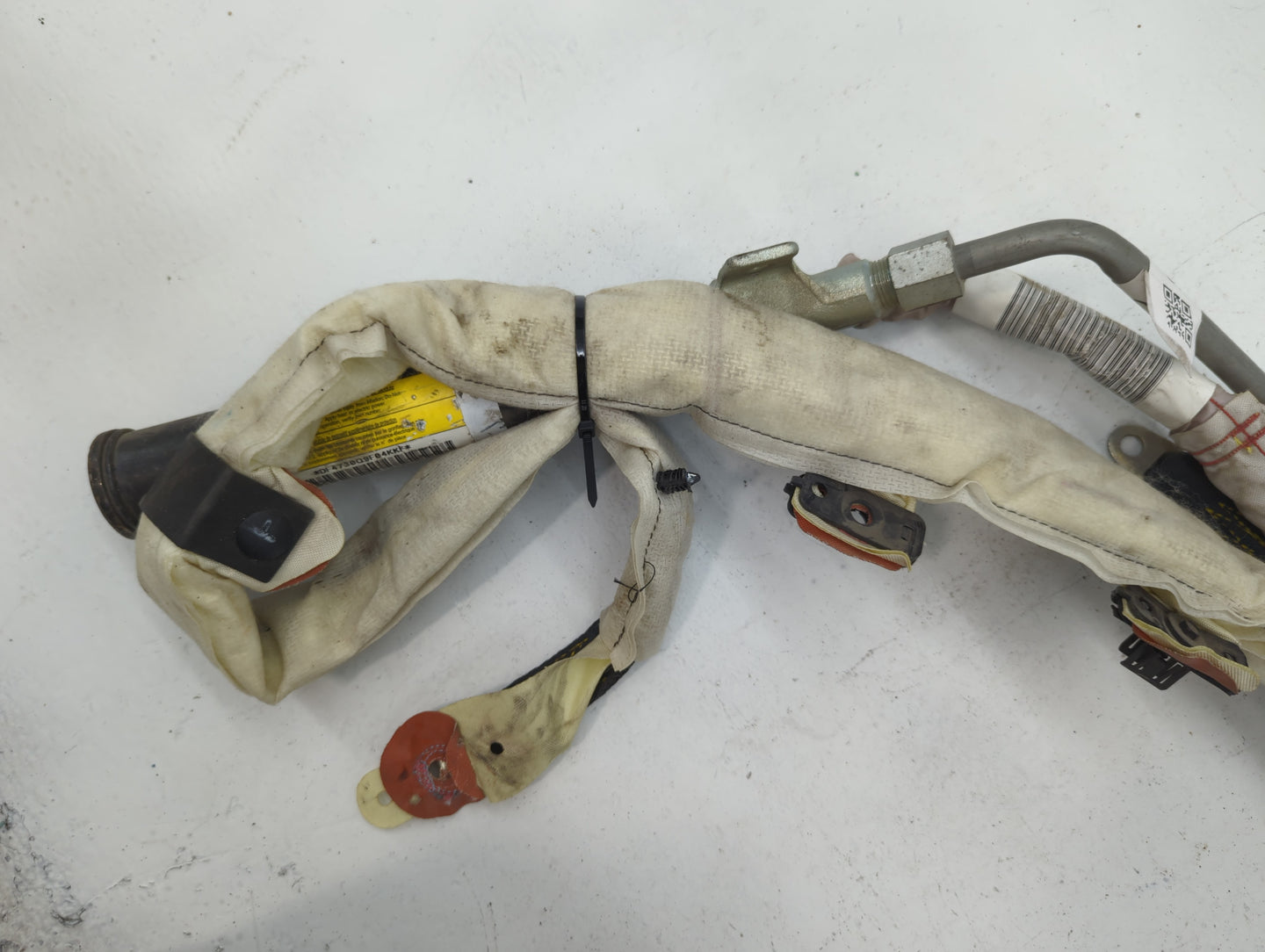 2004-2009 Cadillac Srx Air Bag Passenger Right Dashboard OEM P/N:DF4730Q9F04KKF Fits Fits 2004 2005 2006 2007 2008 2009 OEM Used Auto Parts - Oemusedautoparts1.com