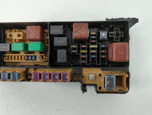 2001-2003 Toyota Highlander Fusebox Fuse Box Panel Relay Module Fits 2001 2002 2003 OEM Used Auto Parts